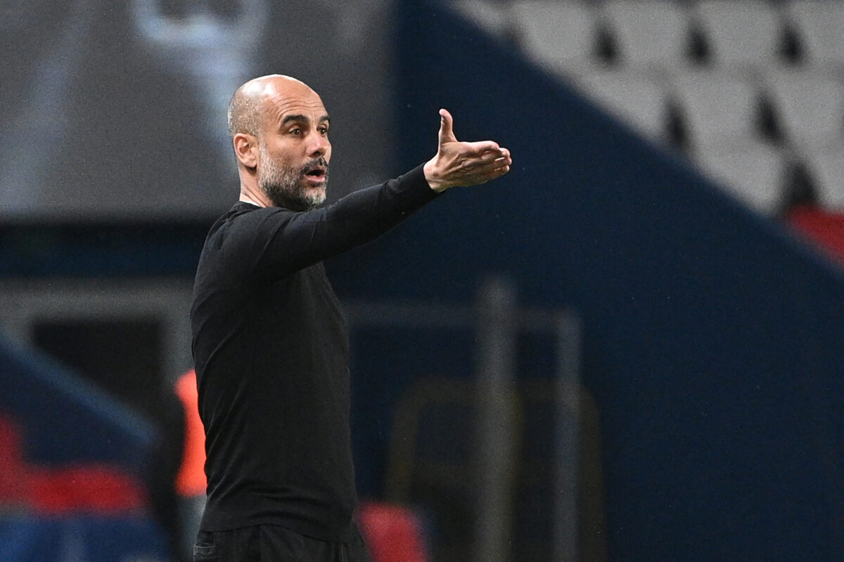 Pep Guardiola recibe premio a entrenador del año de la UEFA