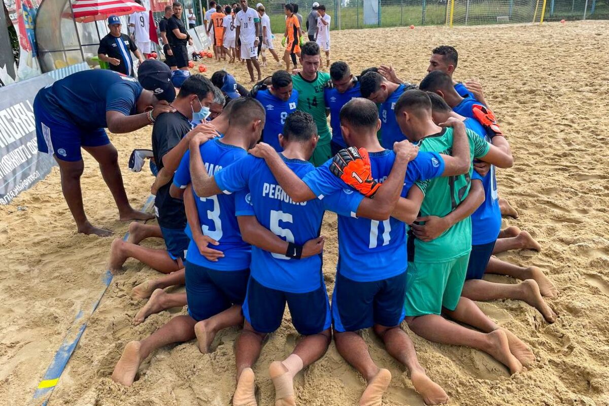 Selecta de playa cae ante Japón en partido amistoso