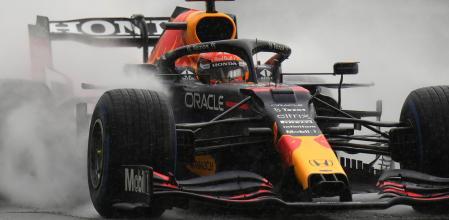 Hamilton llamar «farsa» el Gran Premio de Bélgica ganado por Verstappen