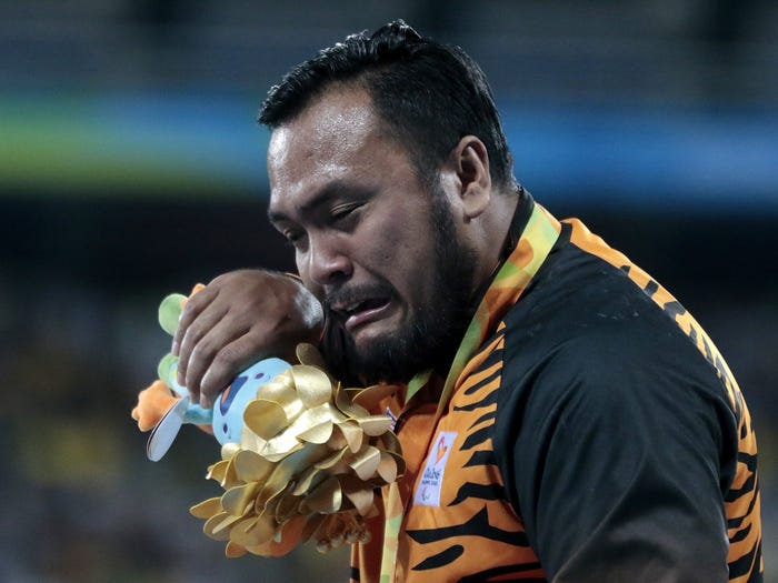 Polémica por descalificación de atleta malasio en los Paralímpicos