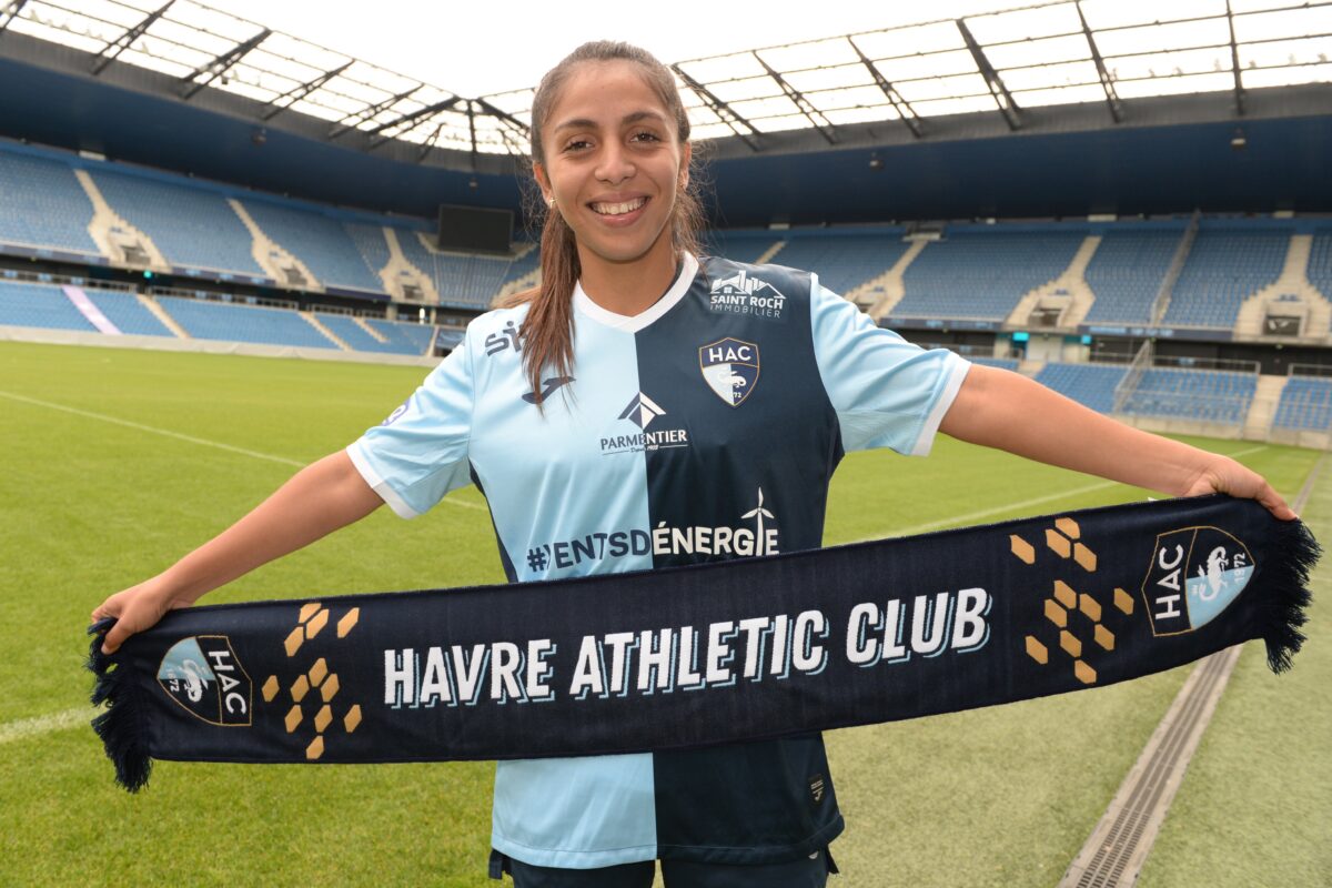 Salvadoreña Samaria Gómez fue presentada en el Havre Athletic de Francia