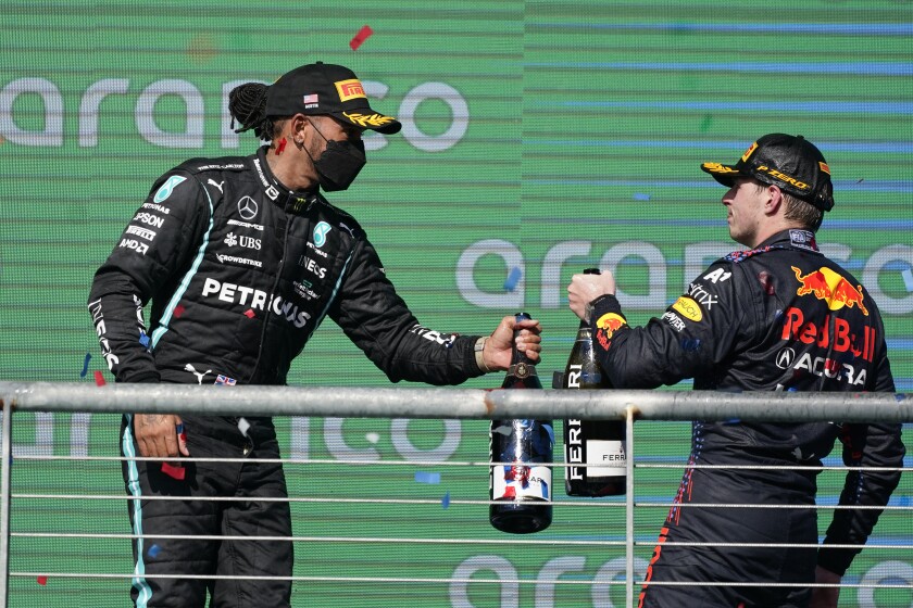 Hamilton descarta desenlace sucio ante Verstappen por el título de la F1