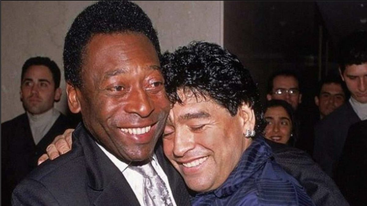 Pelé: «Un año sin Diego. Amigos para siempre»