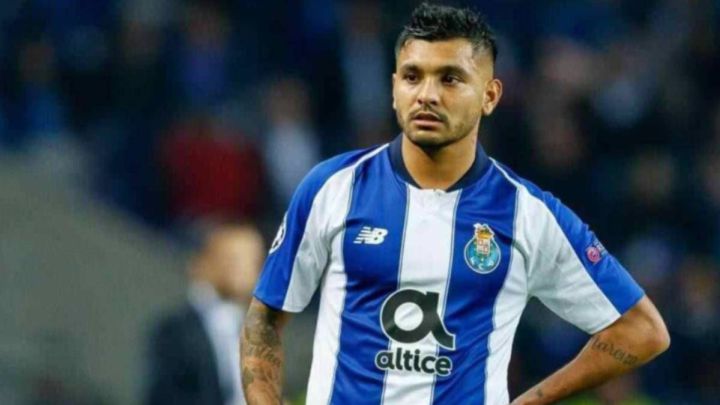 Tecatito quiere “hacer historia” en el Sevilla