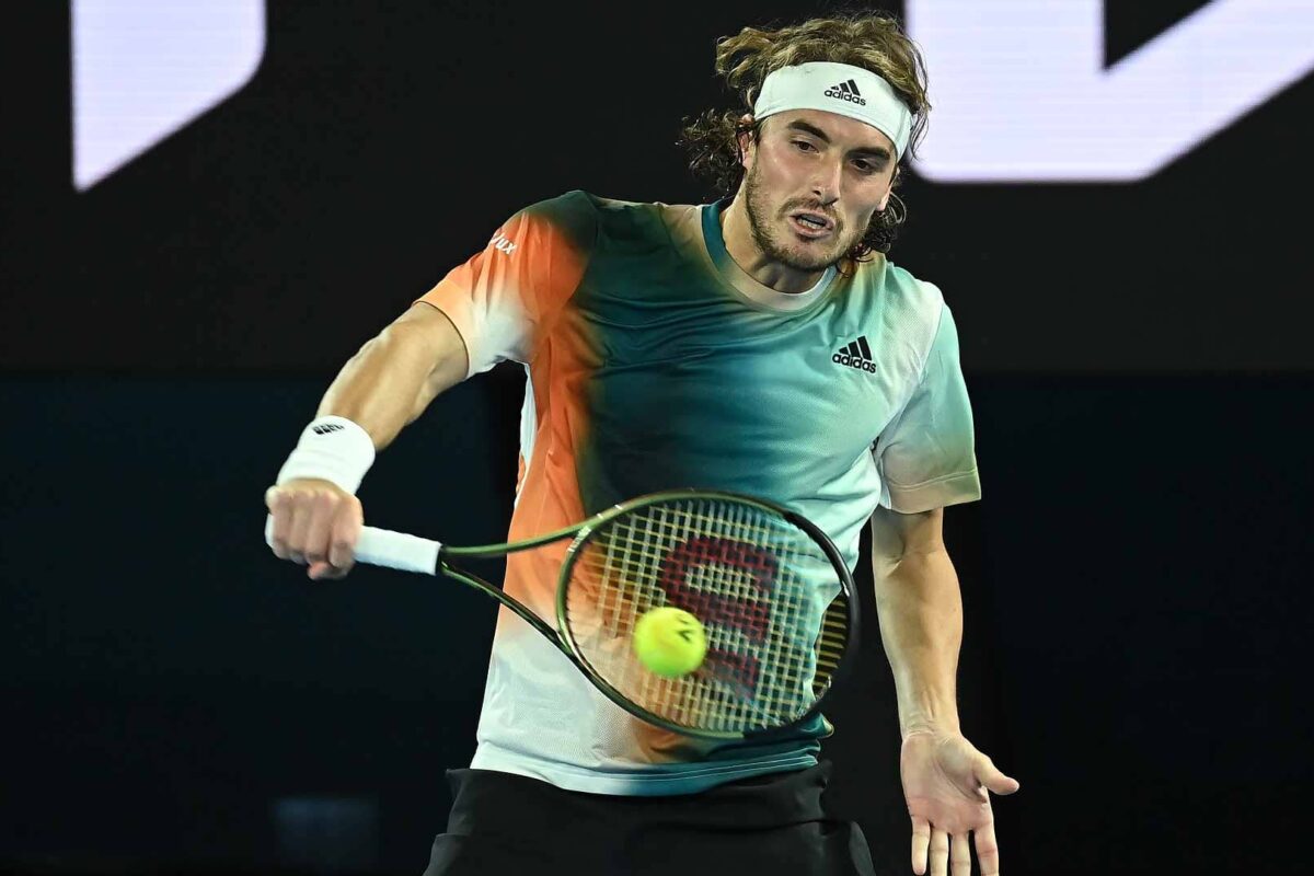 Tsitsipas no falla en su estreno en Abierto de Australia