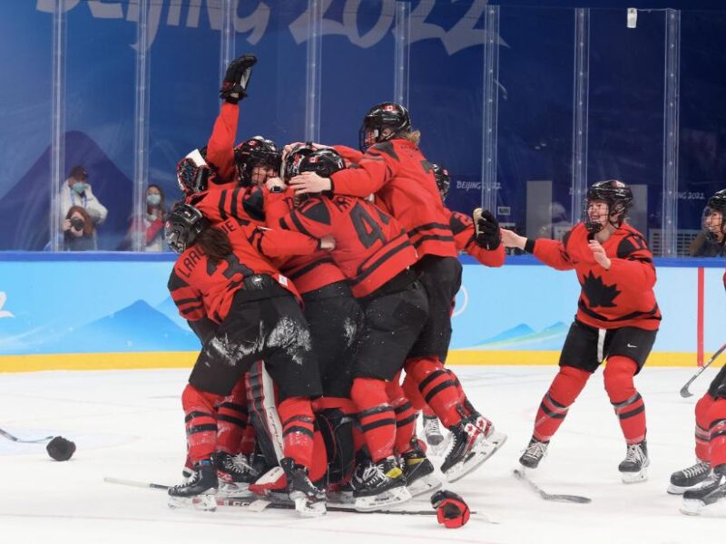 Canadá gana su quinto título olímpico femenino en hockey sobre hielo￼