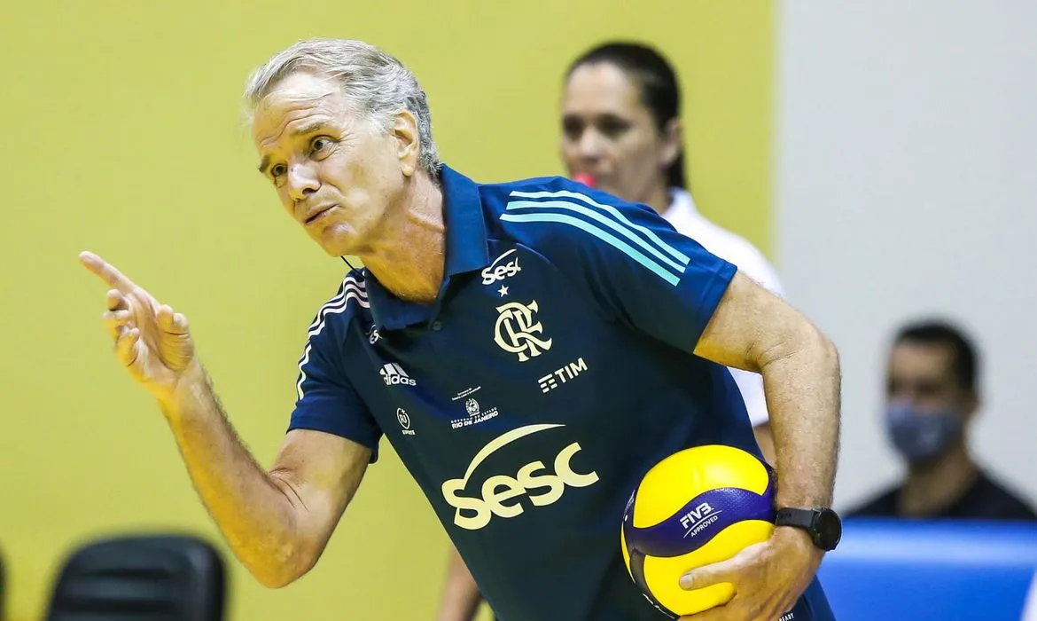 Bernardinho dimite del cargo de seleccionador de Francia de voleibol
