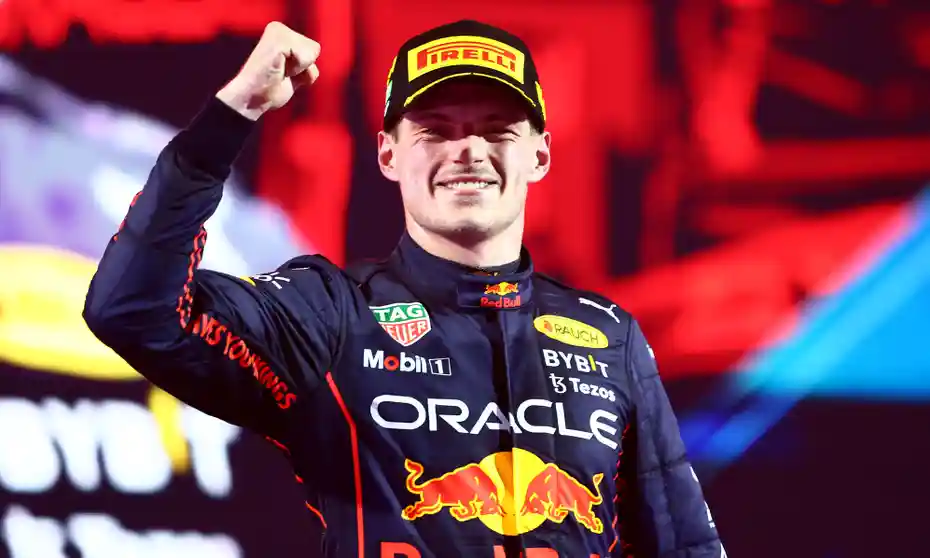 Verstappen se impuso a los Ferrari en Arabia ￼