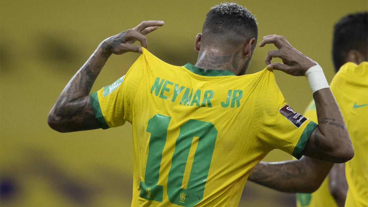 Tite celebra buen momento de Neymar