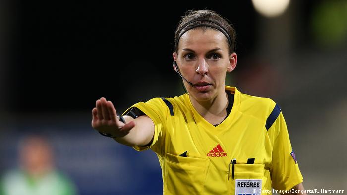Stéphanie Frappart es la primera mujer designada para arbitrar la final de Copa de Francia￼