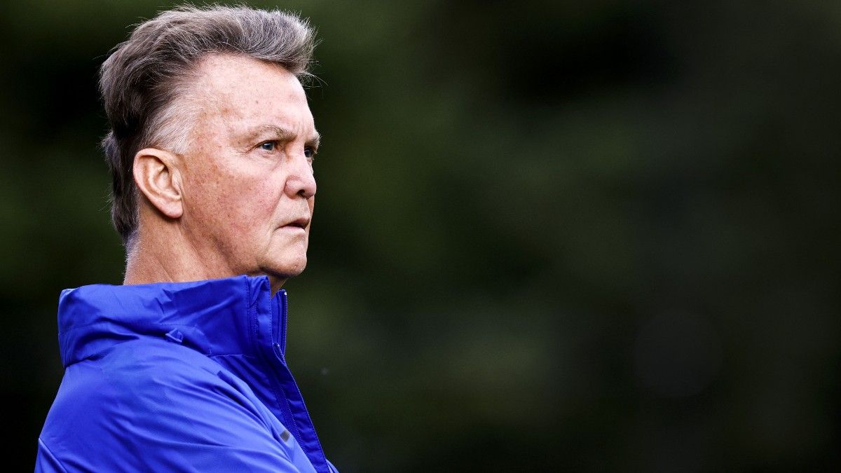 Van Gaal recibe mensajes de apoyo tras anunciar que padece cáncer￼