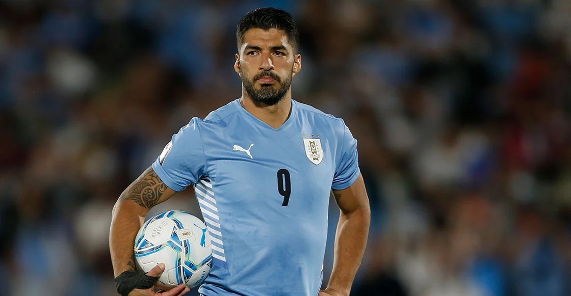 Suárez fuera de la lista para los amistosos de Uruguay