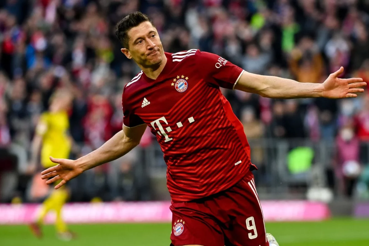 «Para Lewandowski, el Bayern es historia», dijo su representante￼