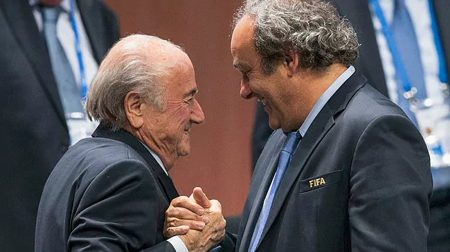 Absuelven a Platini y Blatter en caso de fraude y corrupción en FIFA