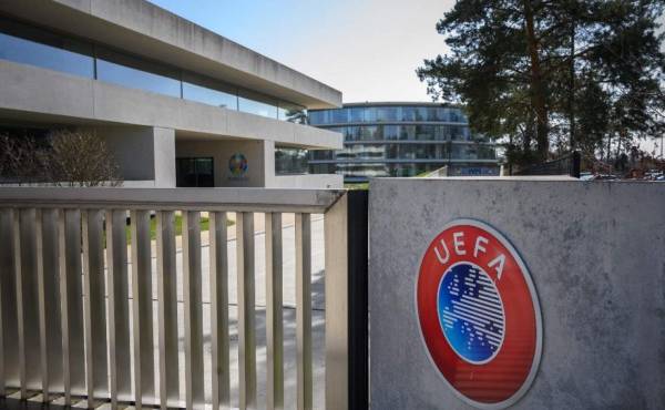 UEFA probará por un año tribunas con hinchas de pie￼