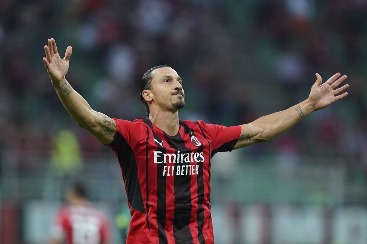 Ibrahimovic prolonga su estancia en el AC Milan ￼