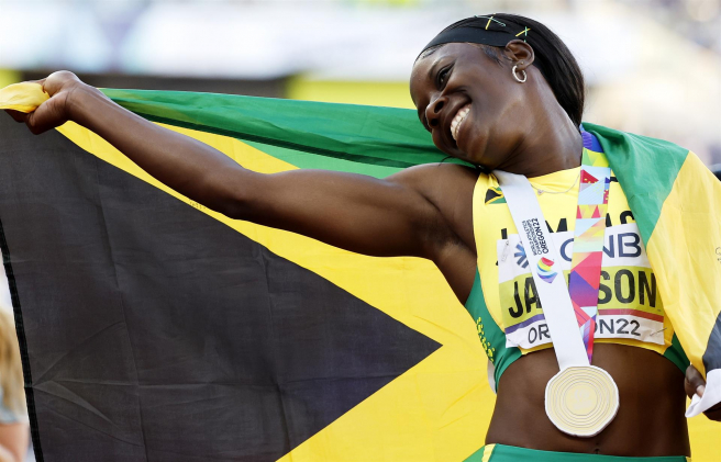 Shericka Jackson logró oro y el segundo mejor tiempo de la historia en los 200 metros
