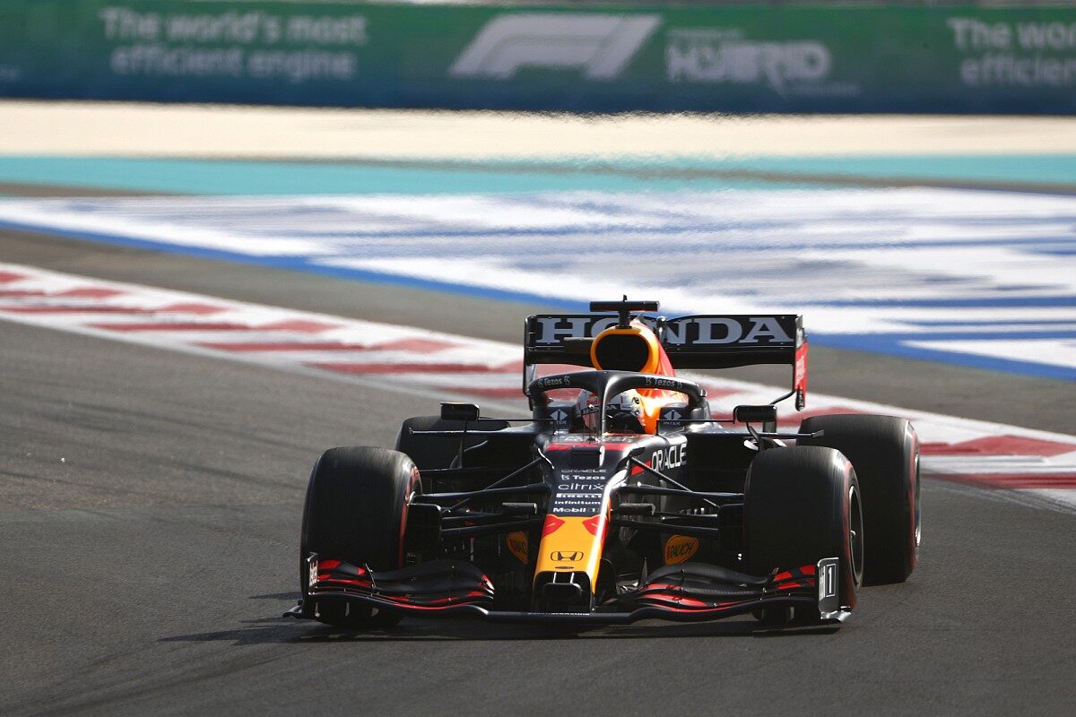 Max Verstappen logra la pole en Gran Premio de Australia