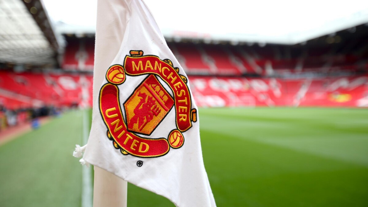 Manchester United con ingresos de 746 millones de euros