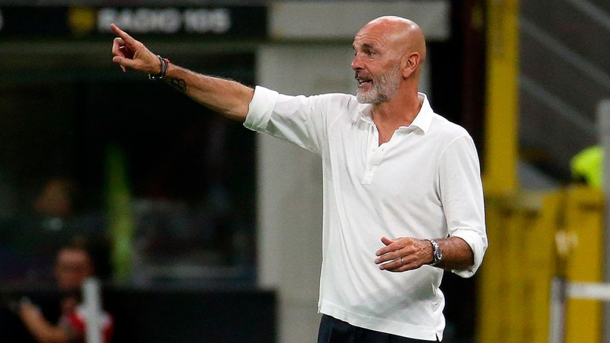 AC Milan renueva a su técnico hasta 2025