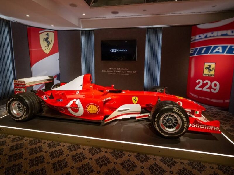 Ferrari de F1 de Schumacher vendido por $14.9 millones