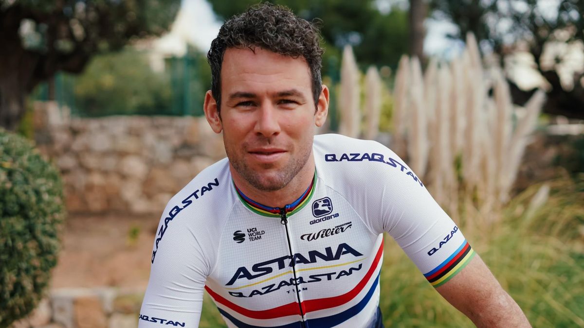 Cavendish ficha por Astana