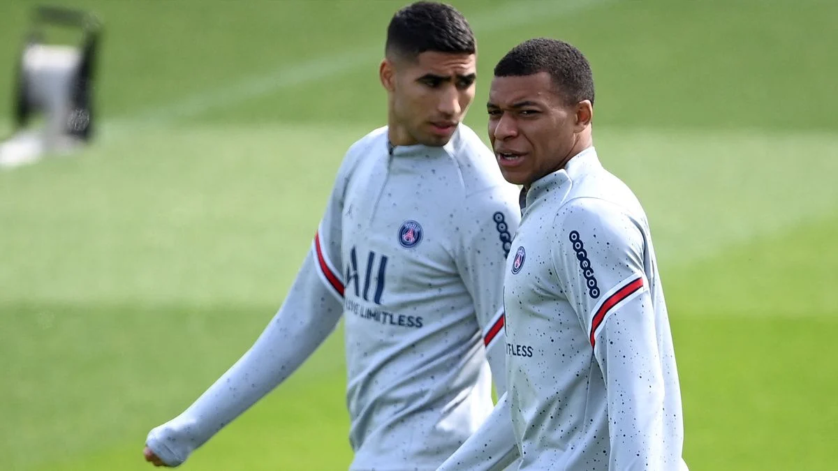 Mbappé y Hakimi vuelven a los entrenamientos del PSG