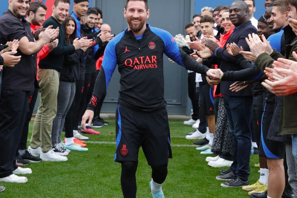 Messi regresa a los entrenamientos con el París Saint-Germain