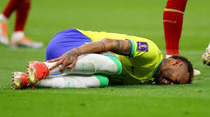 Neymar tratará su lesión del Mundial