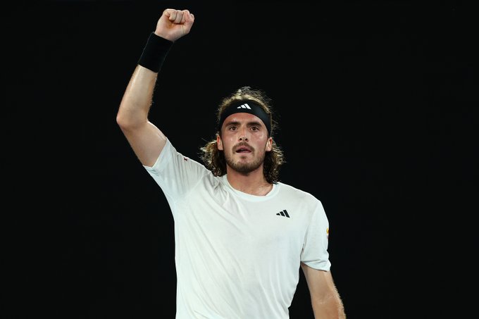 Tsitsipas accede a sus cuartas semifinales del Abierto de Australia