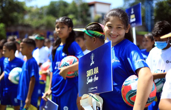 Programa LaLiga, Valores y Oportunidad llegará a 2,000 escuelas de El Salvador