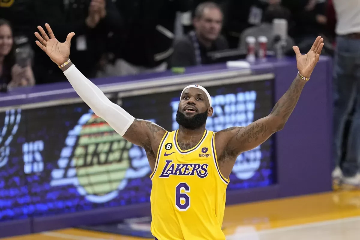 LeBron es el máximo anotador de la historia en la NBA