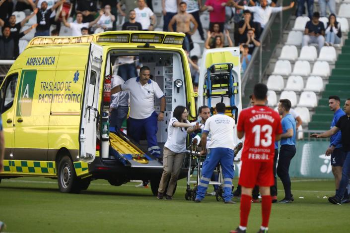 Golpes de cabeza de futbolistas asociados a trastornos del sueño y demencia