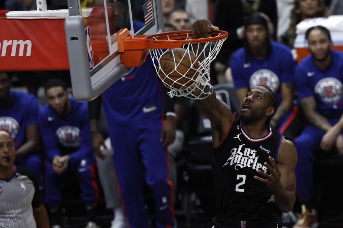 Los Clippers asaltaron Phoenix en los playoffs