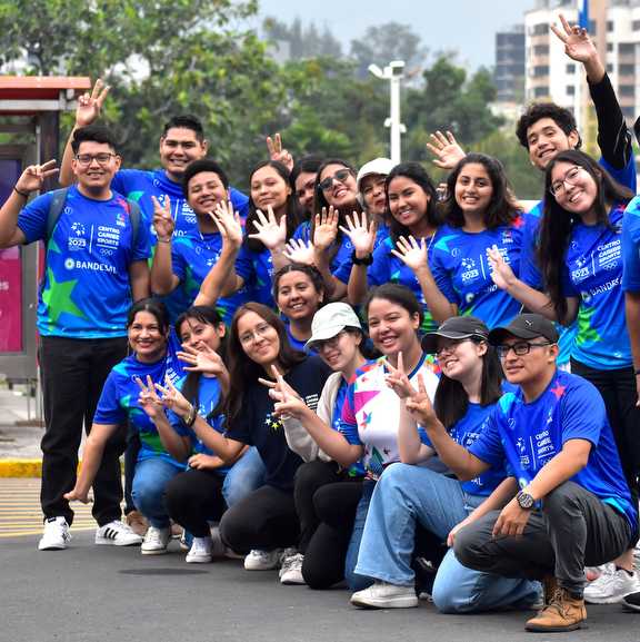 Voluntarios celebran llegada del mes de los juegos San Salvador 2023