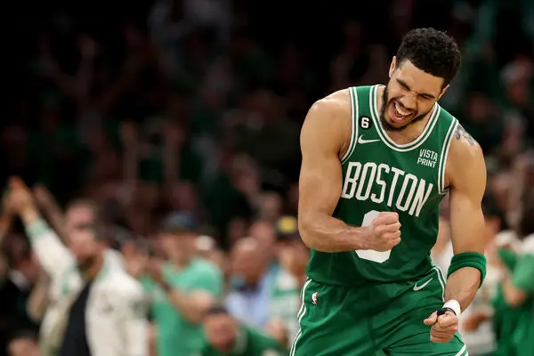 Celtics destrozó 112-88 a los 76ers