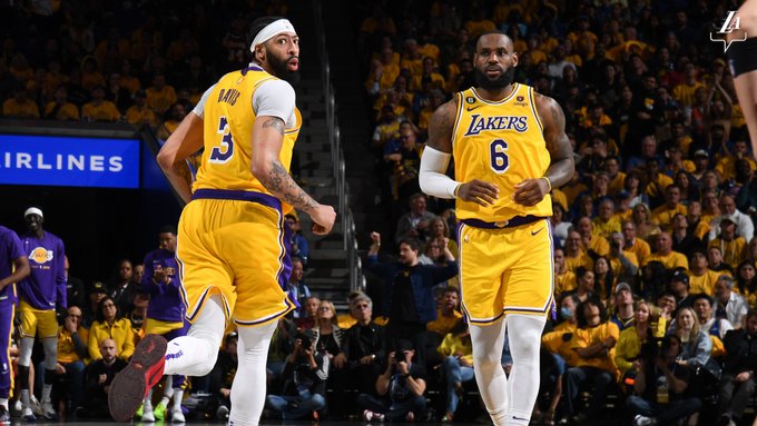 Lakers dan el primer golpe en su serie ante los Warriors