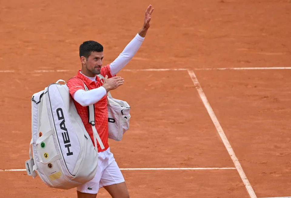 Djokovic comienza firme la búsqueda de su 23.° Grand Slam