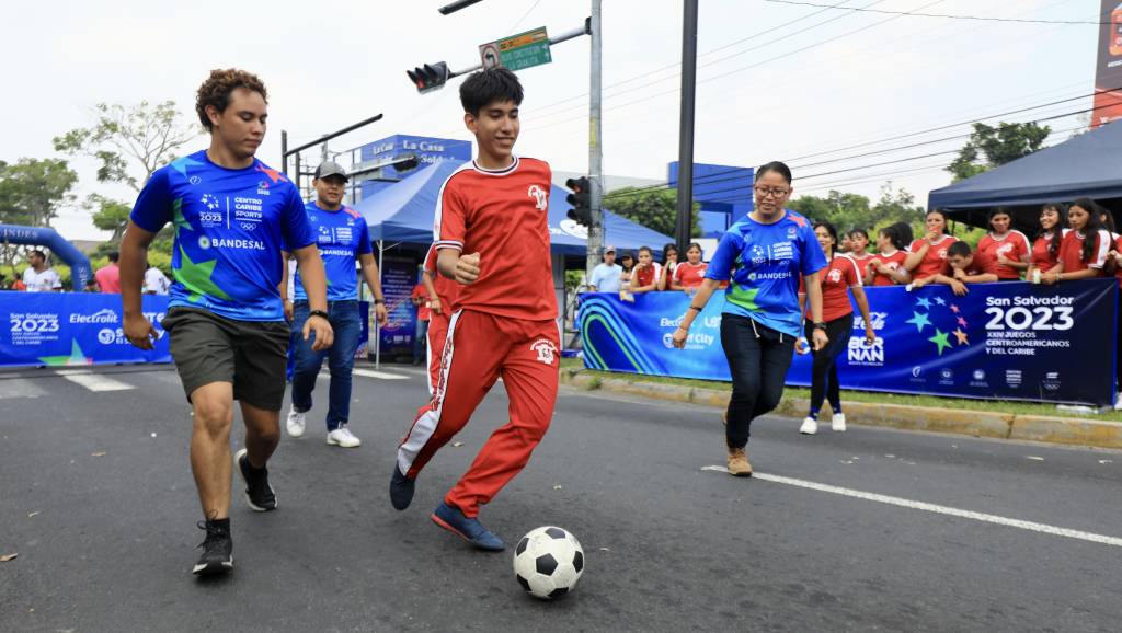 Voluntarios de San Salvador 2023 con alto compromiso social