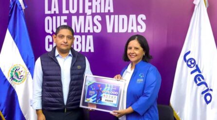 Voluntarios de Juegos San Salvador 2023 son homenajeados con sorteo de Lotería