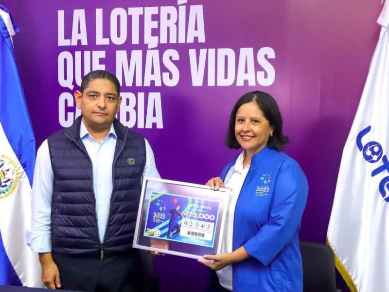 Voluntarios de Juegos San Salvador 2023 son homenajeados con sorteo de Lotería