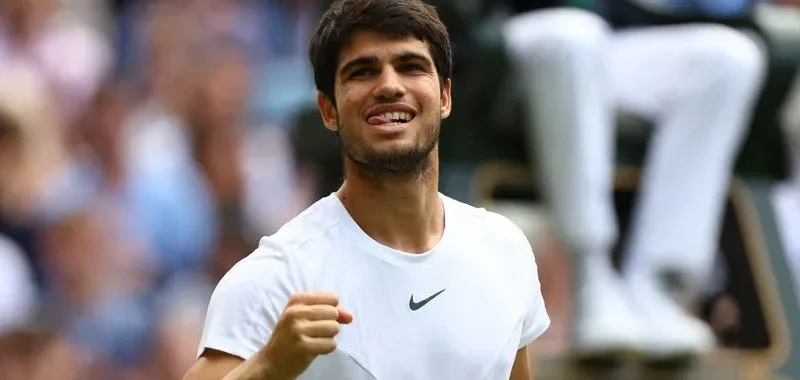 Alcaraz disputará sus primeras semifinales de Wimbledon
