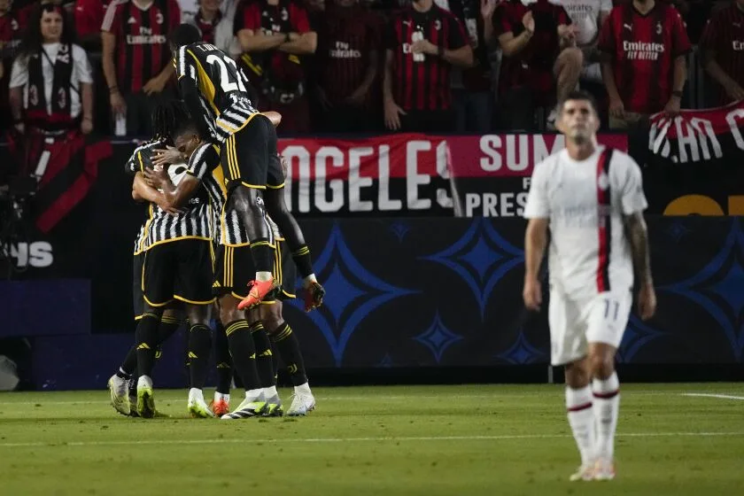 Juventus vence a AC Milan en amistoso