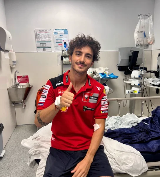 Francesco Bagnaia se salva tras grave caída