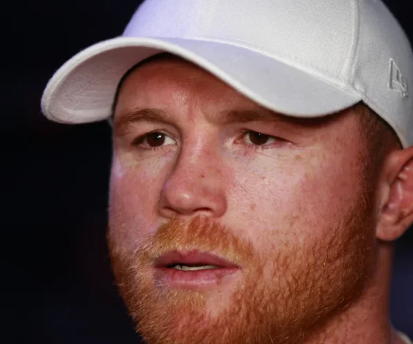 Canelo Álvarez a probarse que sigue en la cima del boxeo mundial