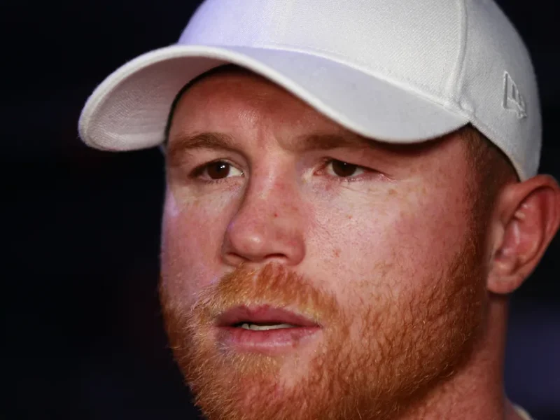 Canelo Álvarez a probarse que sigue en la cima del boxeo mundial