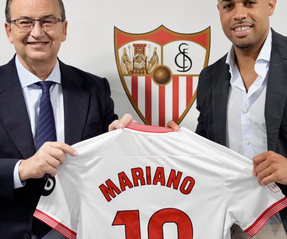 Mariano llega al Sevilla a sentirese de nuevo futbolista
