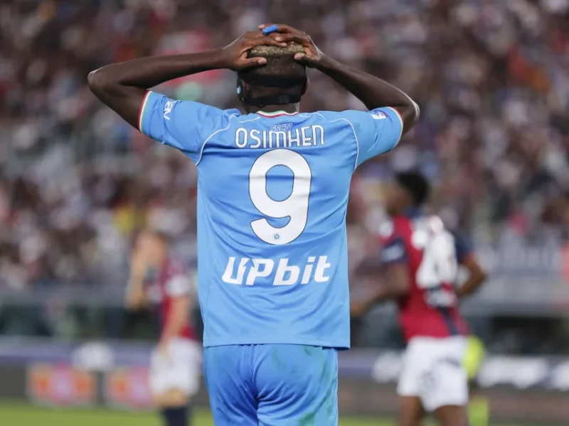 Victor Osimhen podría emprender acciones legales contra Nápoles