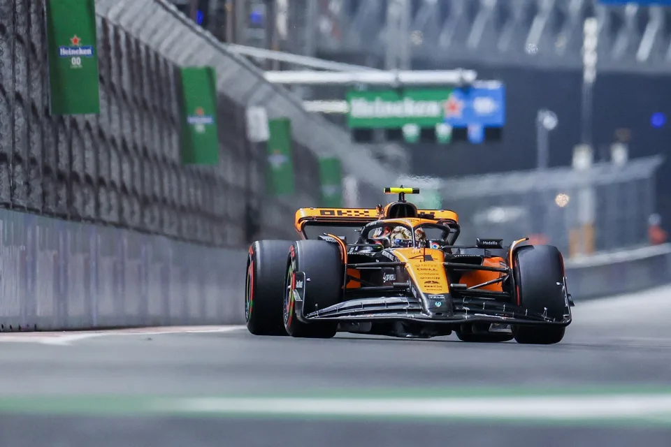 McLaren y Mercedes renuevan acuerdo de unidad