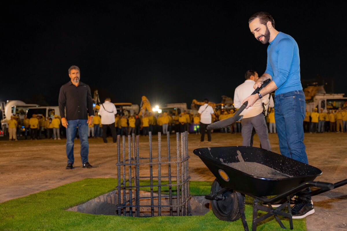 Inicia construcción del estadio nacional de El Salvador